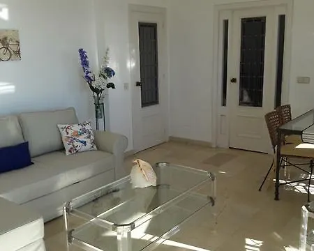 The Terrace Of Puerto Banus * 마르베야